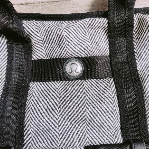 Lululemon Wool Tote Black Gray Pink Big Gym Yoga Laptop Shoulder Bag Vintage - Picture 7 of 13